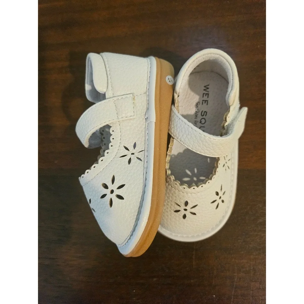 Wee Squeak Ellie White Shoe Size 5/21‎ NEW In Original Box